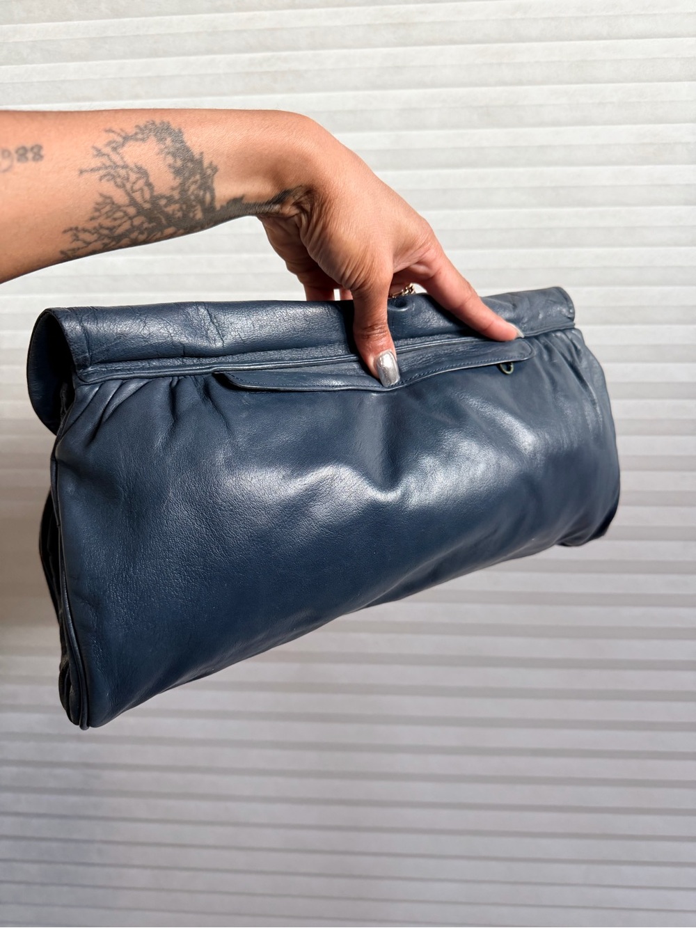 Vintage Anne Klein for Calderon Navy Soft Leather Foldover Evening Bag - Picture 3 of 16